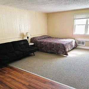 Premium Queen Room